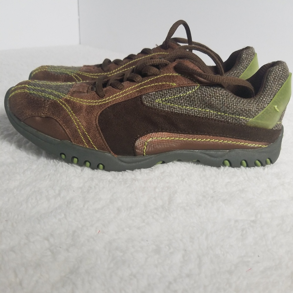Splash women's fashion sneakers. Size: 7.5